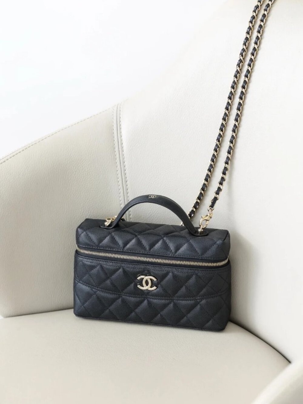Classic CHANEL Bags: A Stylish and Versatile Choice for Elegance